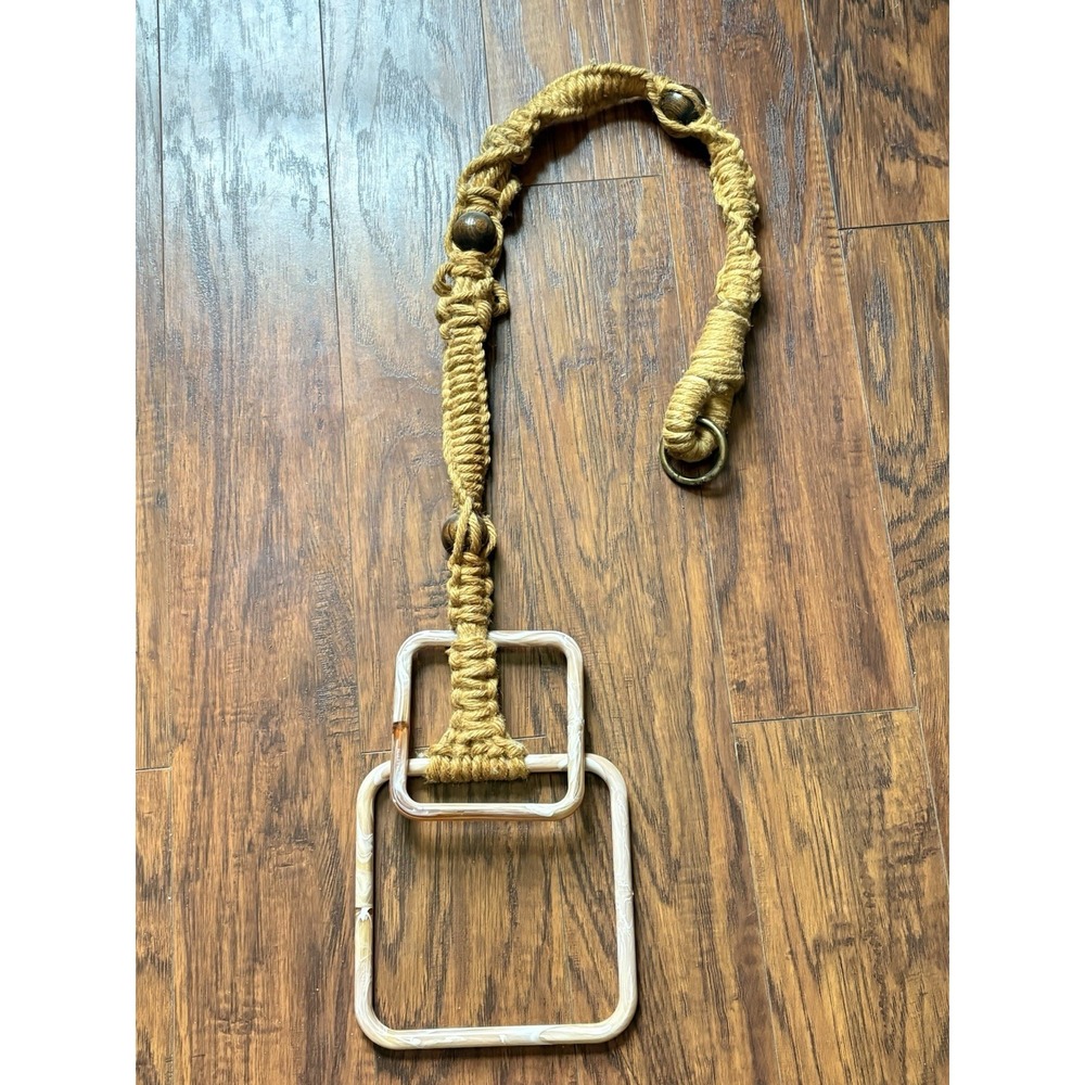 VTG Boho 1970'S MCM 51" Jute Macrame Wood Beads Bakelite Like Ring Towel Holder